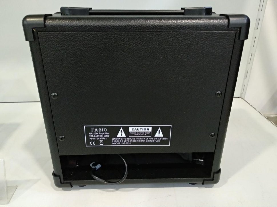 Комбоусилитель Fabio G-20 (20W)