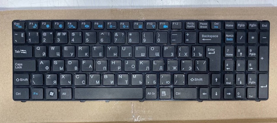 Клавиатура для ноутбука DNS MT50 MT50II1 MT50IN MP-09Q36SU-360 82B382-FR7025 (Б/У)