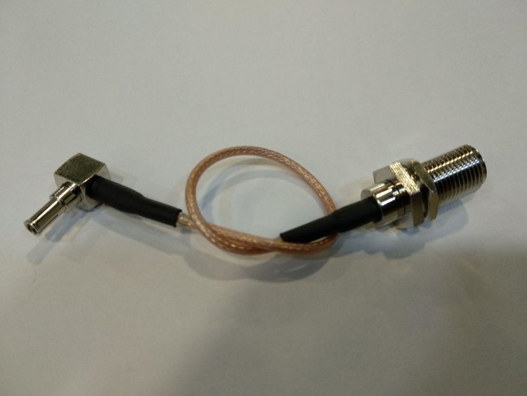 Антенный адаптер для USB 3G модемов (F-female - CRC-9) угловой