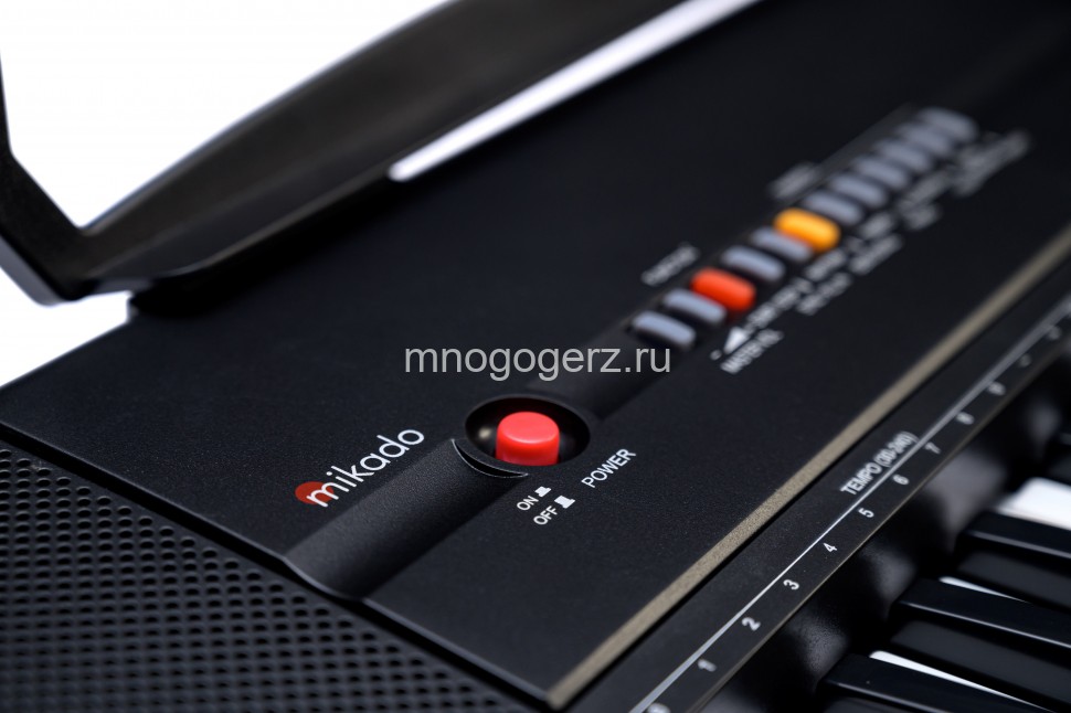 Mikado MK-300 Синтезатор. Клавиатура: малоразмерная, невзвешенная, 61 клавиша. LED дисплей